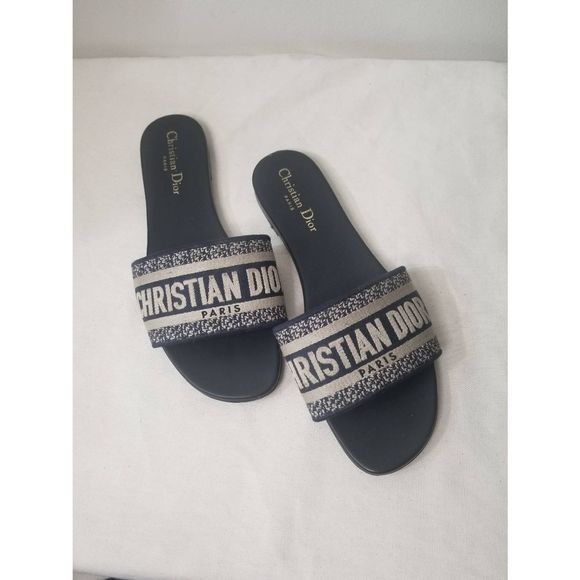 Authentic DIOR Dway slides in size 39.5 - Picture 1 of 10